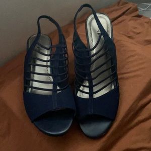 Womens strappy blue heel